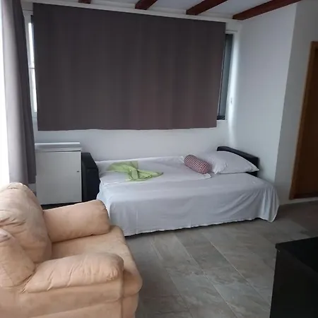 Kurilj 마카르스카