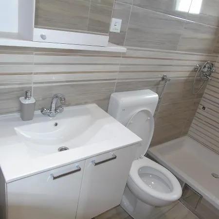 Kurilj * 마카르스카